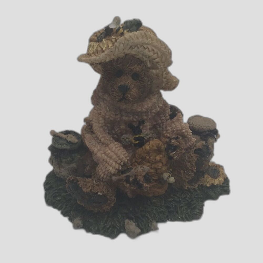 Vtg 1994 Boyds Bears & Friends "Bailey Honey Bear" Figurine 2260 Resin RETIRED